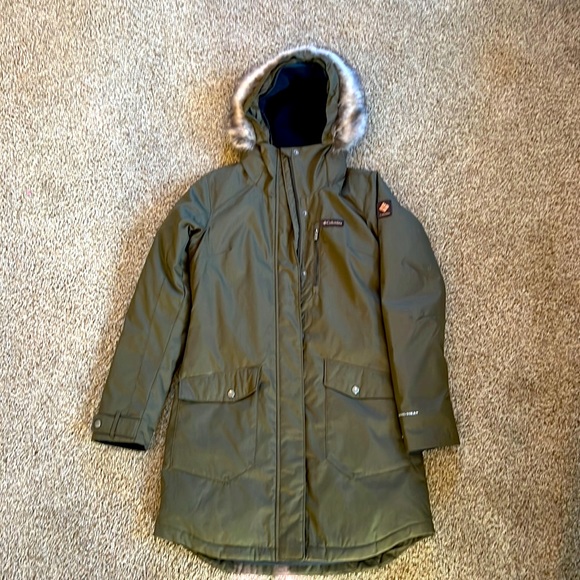 Columbia Jackets & Blazers - Womens Columbia winter coat.  Size small